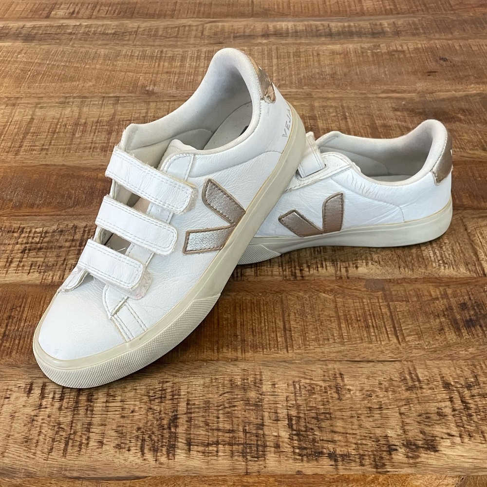 Veja Recife Logo Sneaker